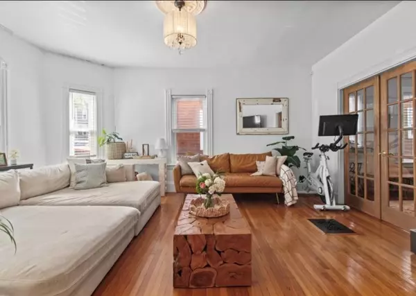 Boston, MA 02124,36 Msgr Patrick Lydon Way #1