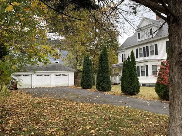 97 Hoyt Avenue, Lowell, MA 01852