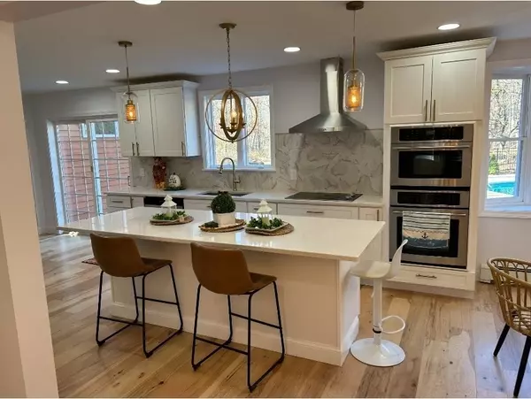 300 Kenoza St, Haverhill, MA 01830