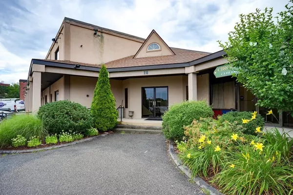 61 Nicholas Rd #4, Framingham, MA 01701