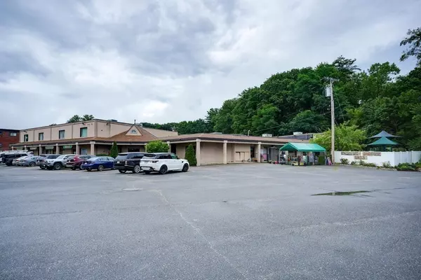 Framingham, MA 01701,61 Nicholas Rd #4