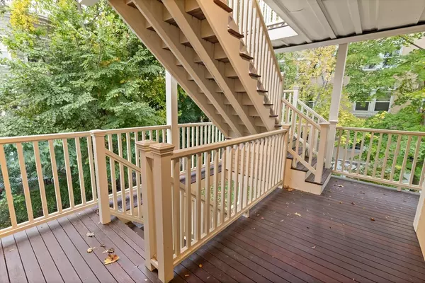 Somerville, MA 02143,28 Highland Ave #3