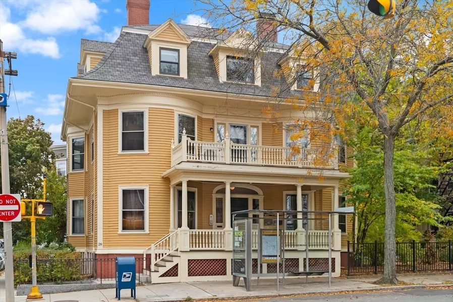 28 Highland Ave #3, Somerville, MA 02143
