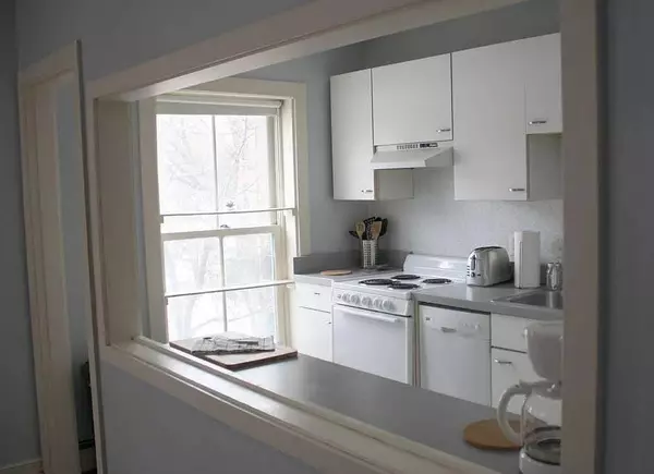 Boston, MA 02118,231 Shawmut Ave #1