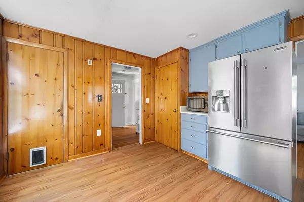 Milford, MA 01757,30 Whitney St