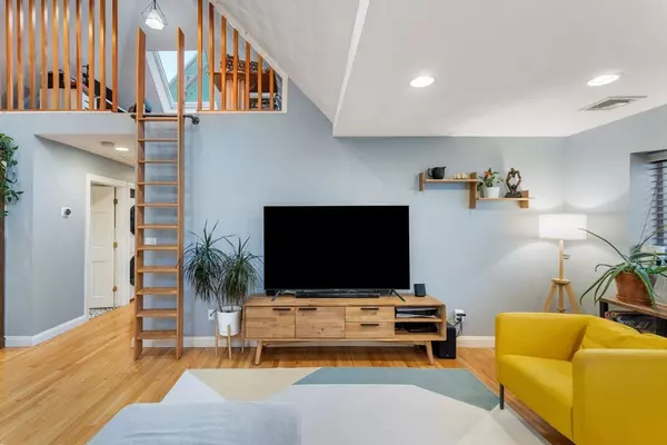 Revere, MA 02151,890 Winthrop Ave #2