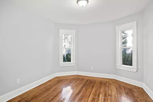 Boston, MA 02126,10 Sutton St #3