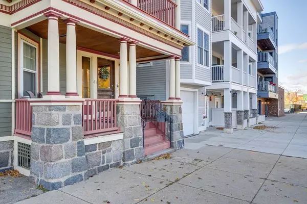 Boston, MA 02127,41 Farragut Rd #3
