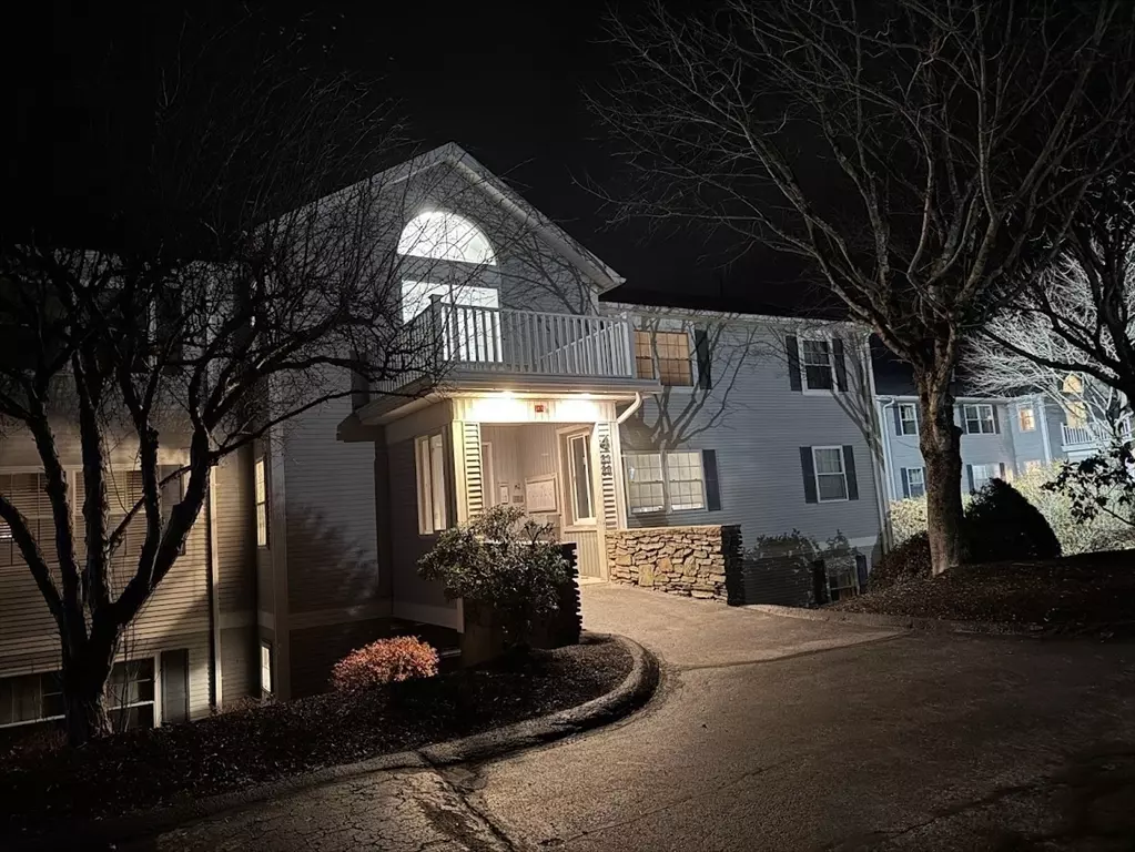 Spencer, MA 01562,4 Crestview Dr #55