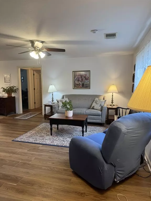 Spencer, MA 01562,4 Crestview Dr #55