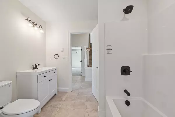 Winchendon, MA 01475,16 2nd St