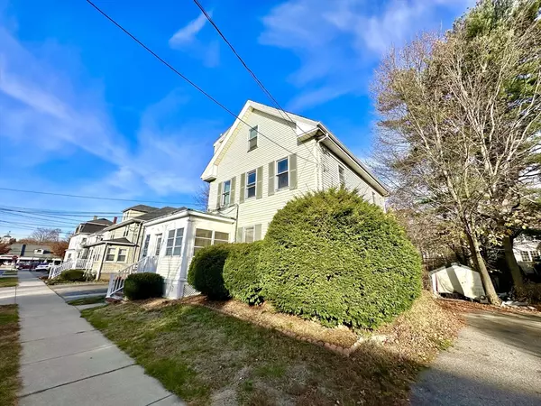 Natick, MA 01760,6 Grant St #2