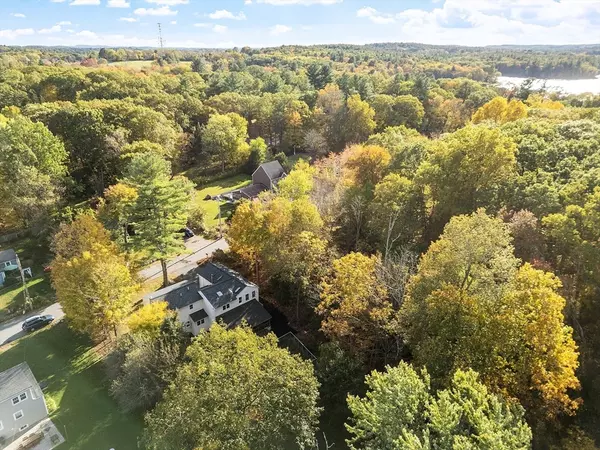 Littleton, MA 01460,16 Fletcher Ln