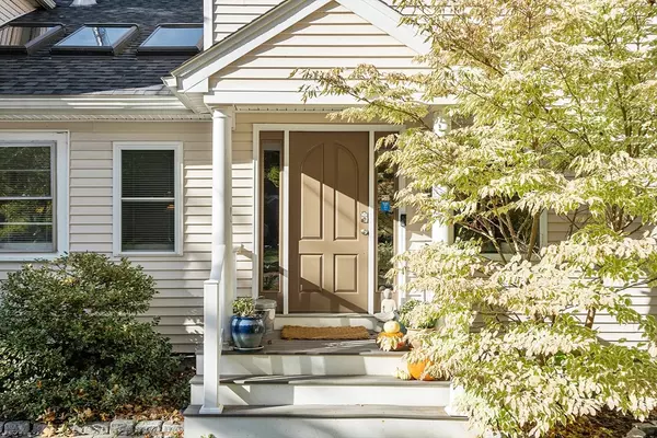 16 Fletcher Ln, Littleton, MA 01460