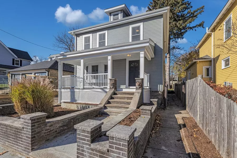 17 Metcalf St, Boston, MA 02131