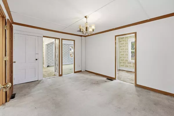 Westford, MA 01886,28 W Prescott St