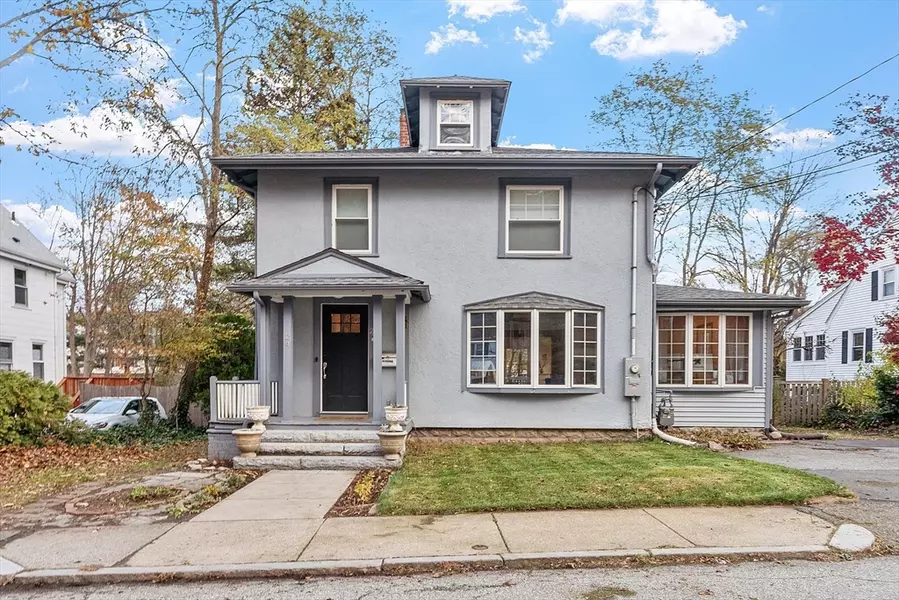 24 Myrtle Ave, Wakefield, MA 01880