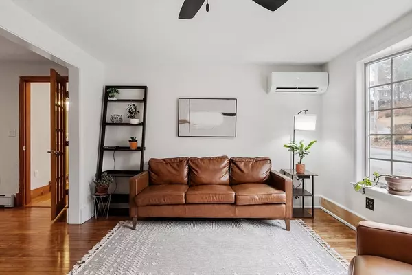 Wakefield, MA 01880,24 Myrtle Ave