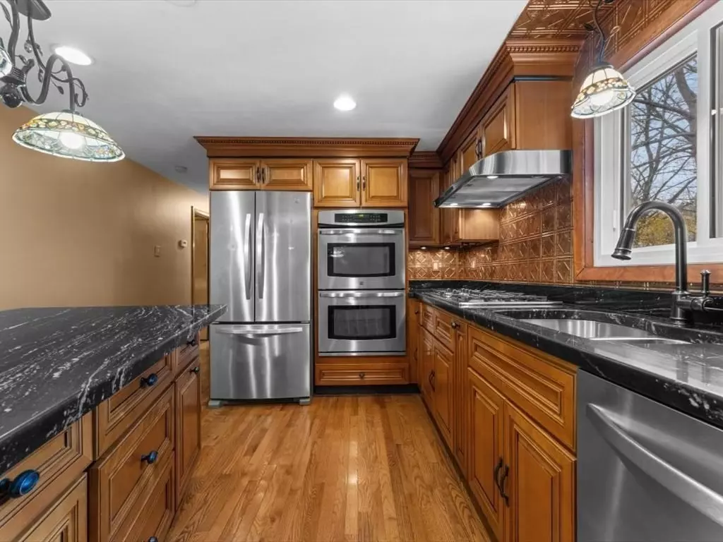 Worcester, MA 01604,11 Benson Street