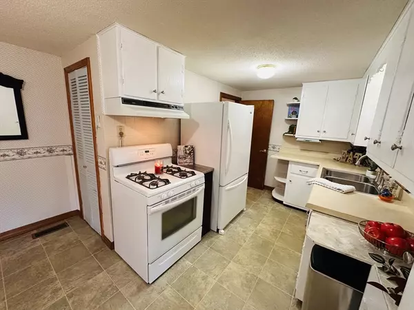 Springfield, MA 01118,41 Kerry Dr