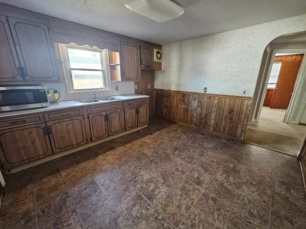 Springfield, MA 01108,93 Cooper St