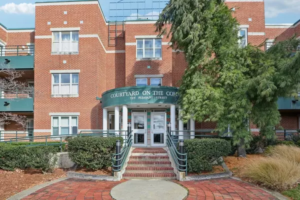 10 Pleasant Street #202, Lynn, MA 01902