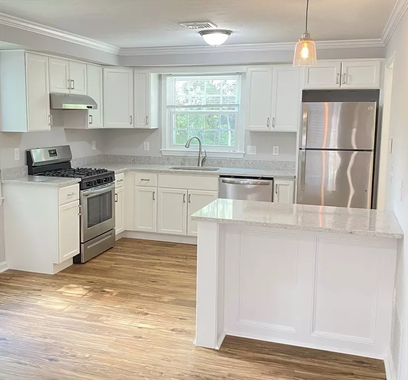 Canton, MA 02021,344 Neponset St #2