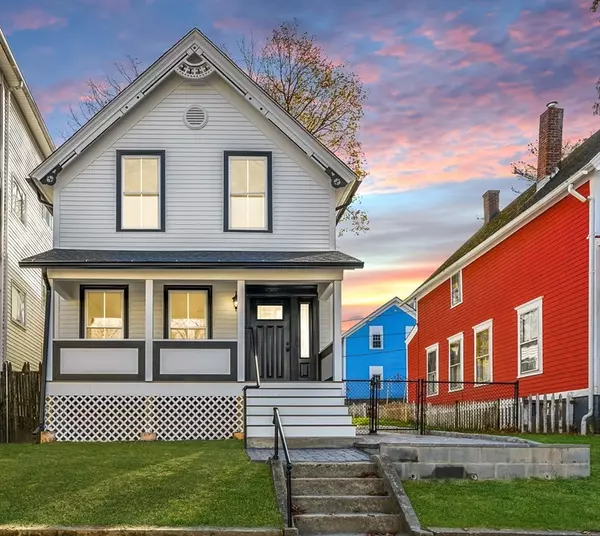 33 Florence St, Worcester, MA 01610