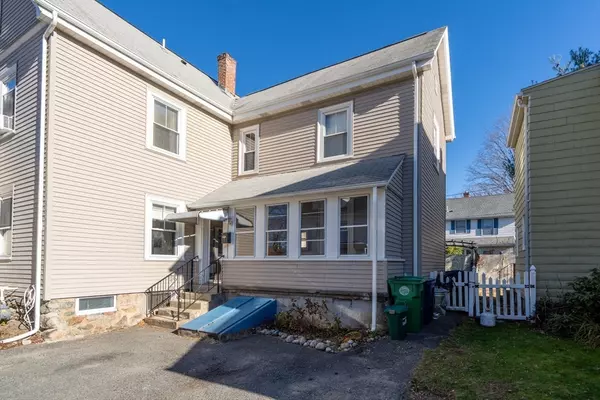 Newton, MA 02465,14-16 Cottage Pl #14