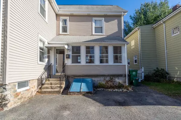 Newton, MA 02465,14-16 Cottage Pl #14