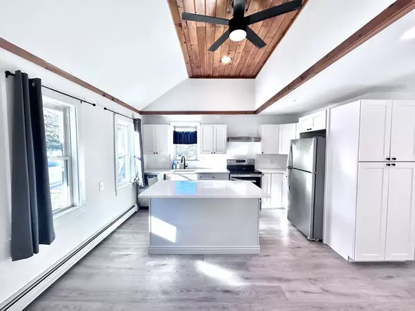 Salisbury, MA 01952,127 Beach Rd