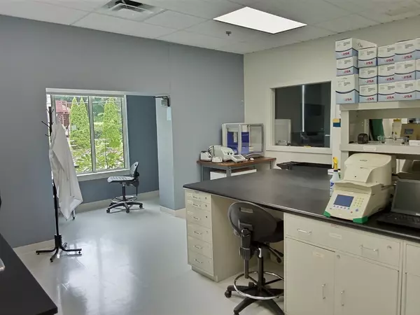 Southbridge, MA 01550,114 Pleasant