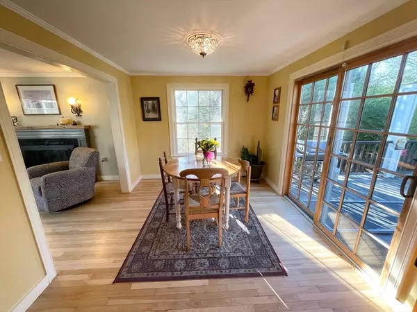 Sharon, MA 02067,71 Morse Steeet