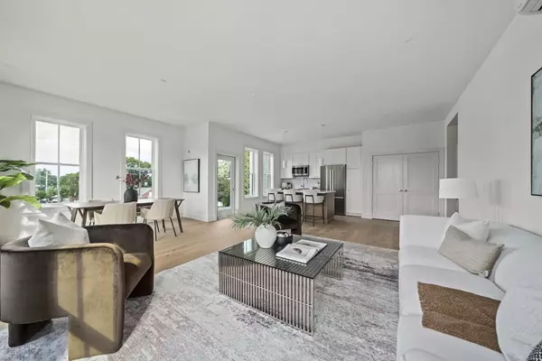 105 Sea St #301, Quincy, MA 02169