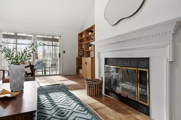 Westford, MA 01886,28 Monadnock Dr #28