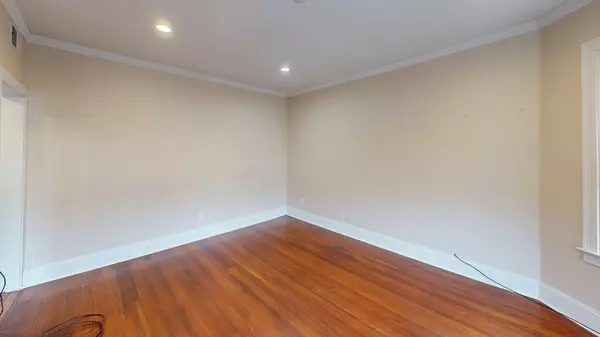 Boston, MA 02130,47 Iffley St #3