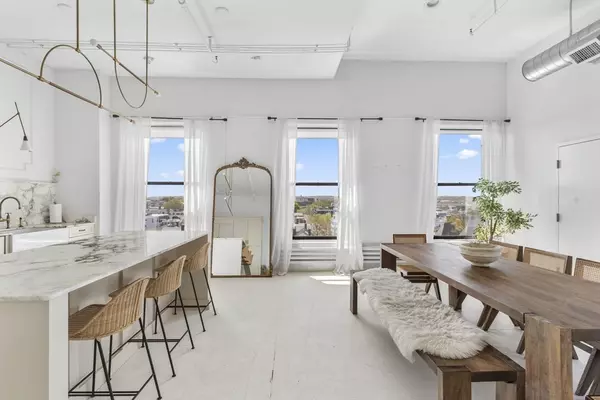 Boston, MA 02127,423 W Broadway #403