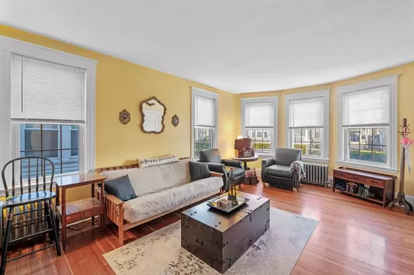 9 Glover St #1, Salem, MA 01970