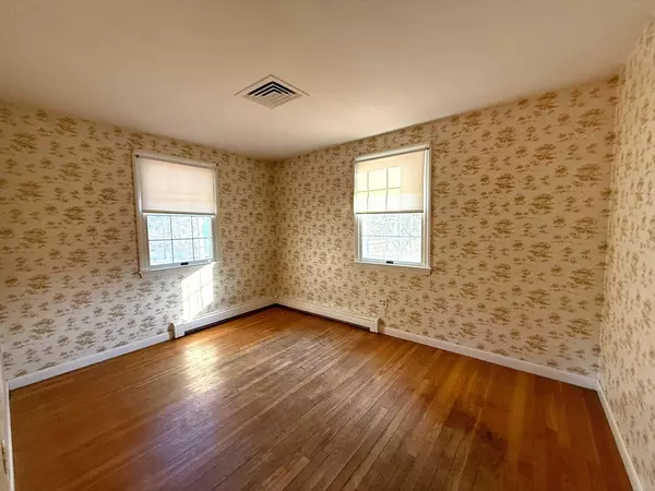 Groton, MA 01450,660 Old Dunstable Rd