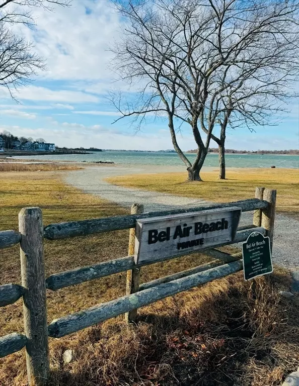 Hingham, MA 02043,53 Bel Air Road