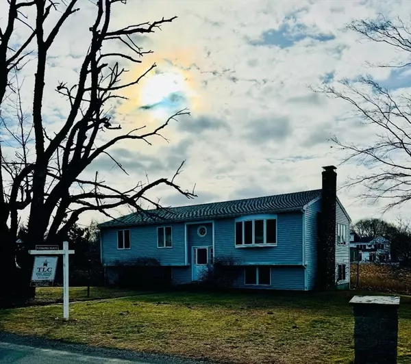 Hingham, MA 02043,53 Bel Air Road