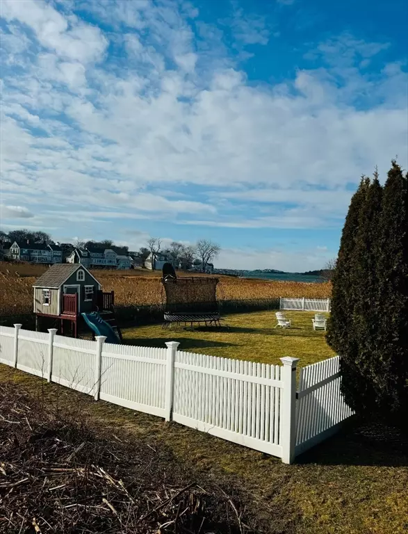 Hingham, MA 02043,53 Bel Air Road