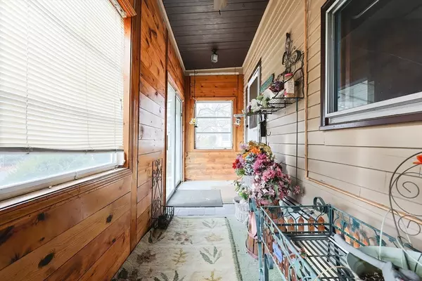 Stoneham, MA 02180,8 Walnut St