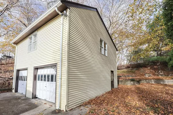 Stoneham, MA 02180,8 Walnut St