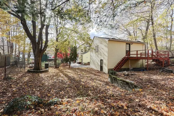 Stoneham, MA 02180,8 Walnut St