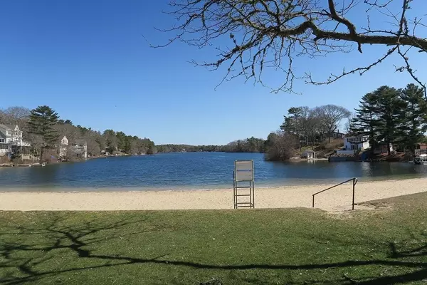 Wareham, MA 02571,263 Lake Ave