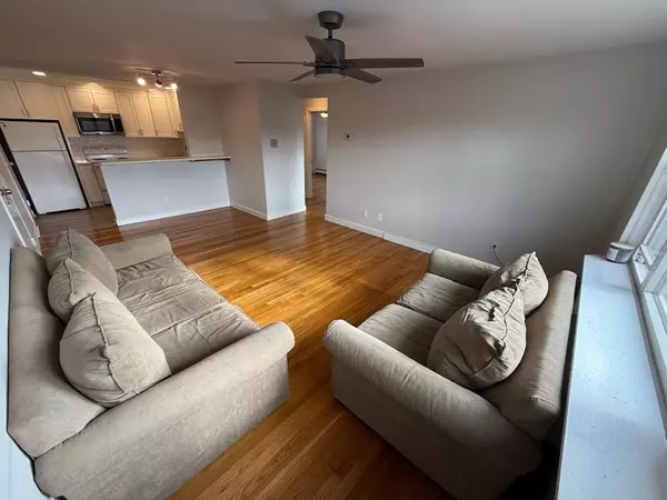 Waltham, MA 02453,21 Warren #2-4