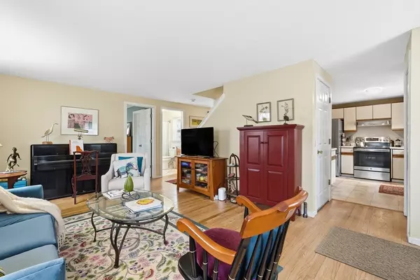 Greenfield, MA 01301,58A Laurel Street #58A