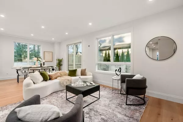 Newton, MA 02461,956 Walnut Street #7