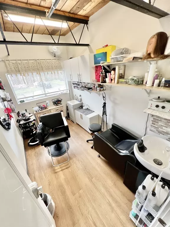 Danvers, MA 01923,28 Harbor St